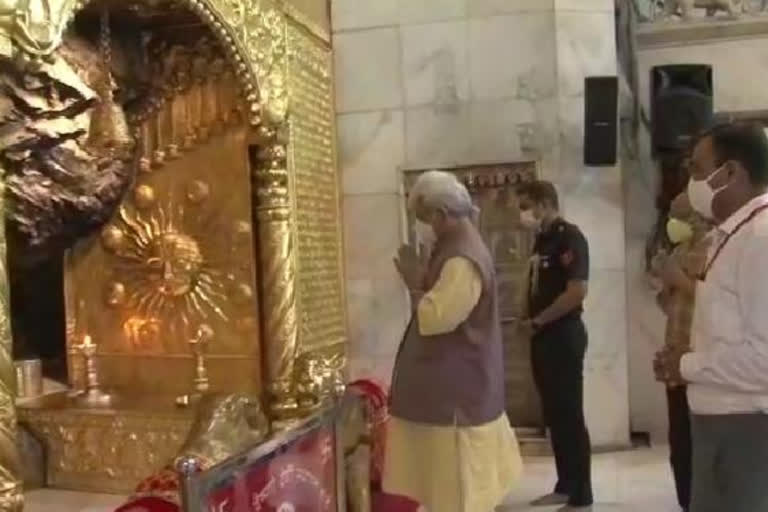 Lieutenant Governor Manoj Sinha pays obeisance at Vaishno Devi shrine in Jammu