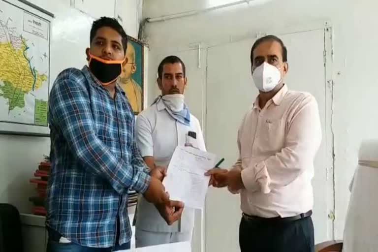 Rewari Roadways employees submitted memorandum to GM regarding their demands