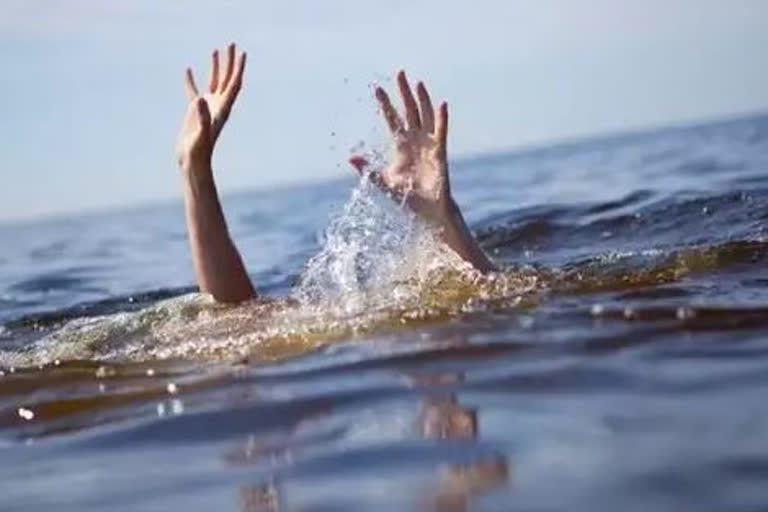 The boy drowned in a pond while immersing the statue of Vinayaka.