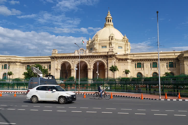 सरकारी धन के गबन का खुलासा.