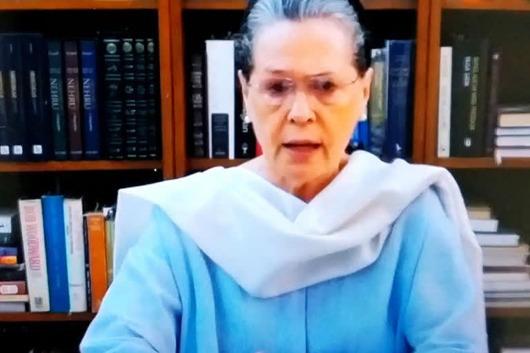 Congress leaders  Sonia Gandhi  Rahul Gandhi  full-time leadership  Congress Working Committee  WebEx  കോണ്‍ഗ്രസ്  ദേശീയ നേതൃത്വം  സോണിയ ഗാന്ധി  കോണ്‍ഗ്രസ് നേതാക്കള്‍