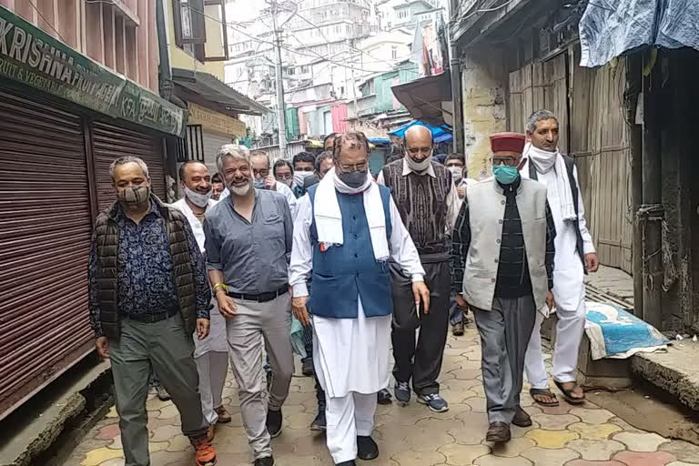 Suresh Bhardwaj inspected vegetable market