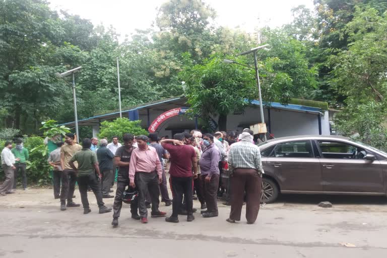 Coal employees reached police station after assault and robbery