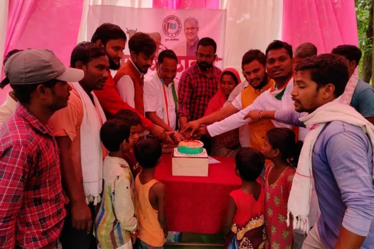 NSUI workers celebrated CM birthday