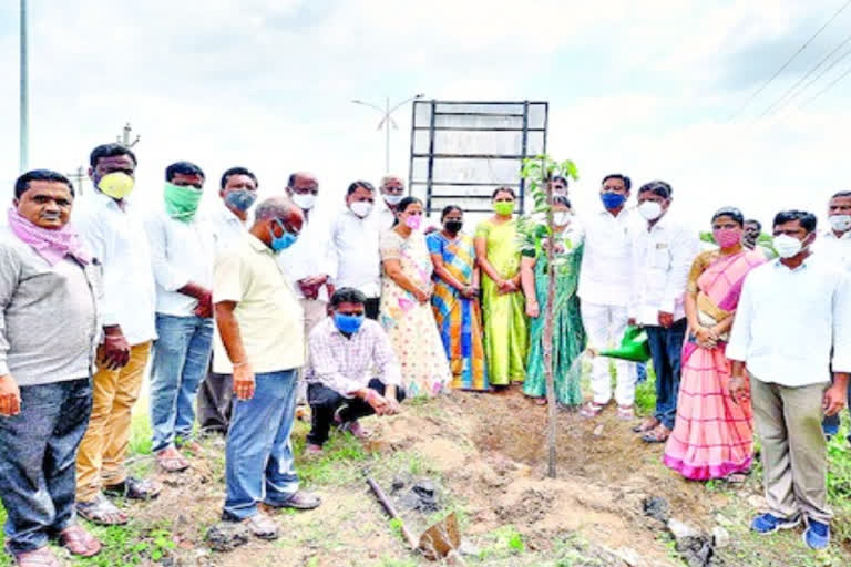 District Librarys Chairman Participated In Haritha Haram In Mahabubabad District