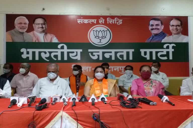 Sumitradevi joins BJP