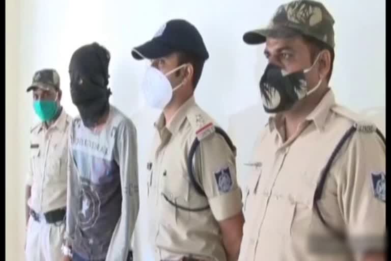 accused who killed the gangmen arrested