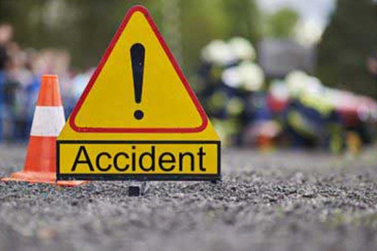 Tragic road accident in Khordha, father dead son injured