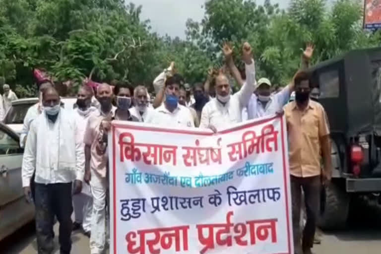 farmers protest for land compensation in faridabad