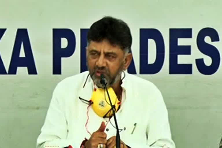 K'taka Cong chief Shivakumar tests Covid positive