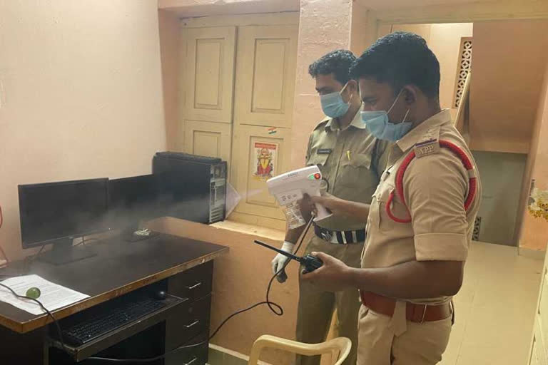 Corona to SI, ASI at Anakapalli town police station in vizag district