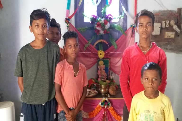 children made the idol of Lord Ganesha