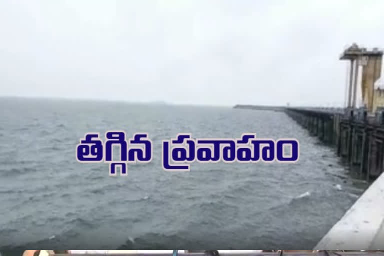 flood flow decreasing to sriramsagar project in nizamabad