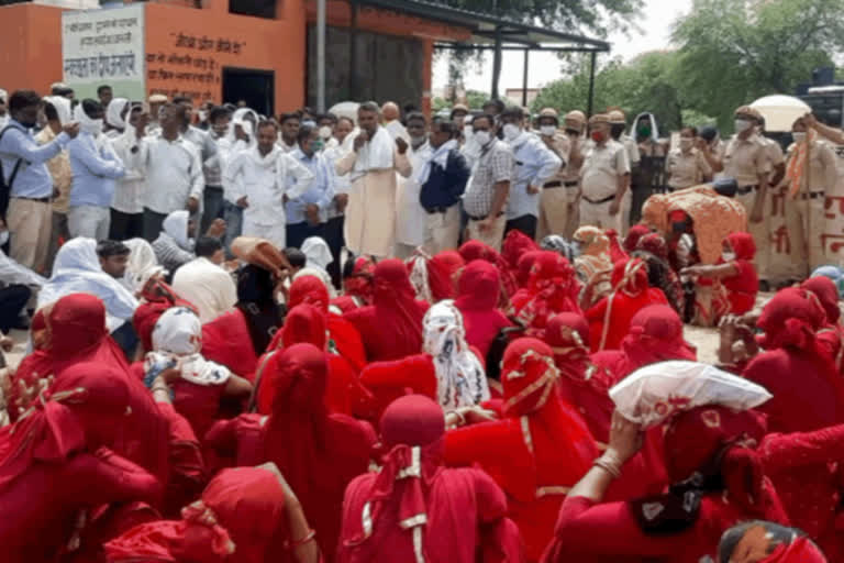 sarv karmchari sangh protest in bhiwani