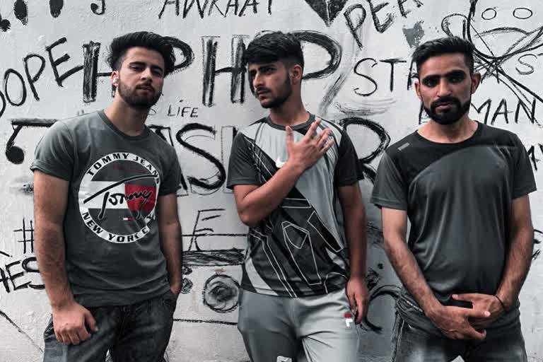 Against all odds, Kashmiri youths start musical band in Pulwama