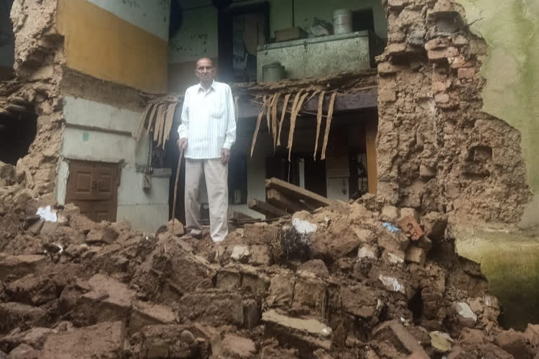 House collapse in Dhamrol