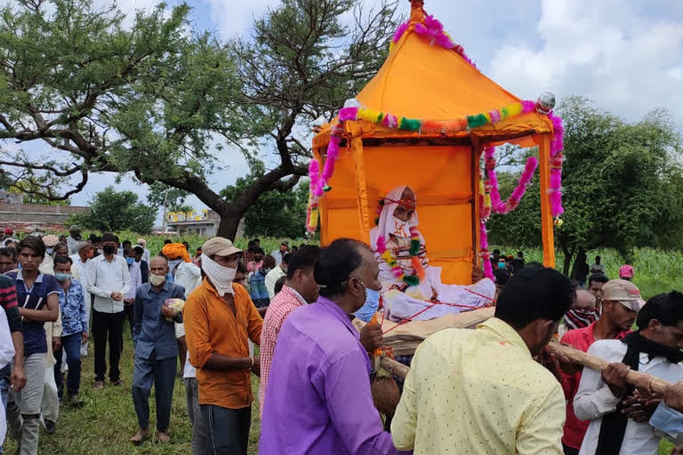 Santhara Pakchan was administered with the will of Satanbai and permission of all family members