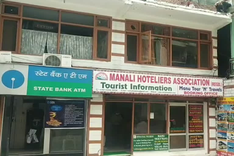 Hotels reopen for tourists in Manali after six months