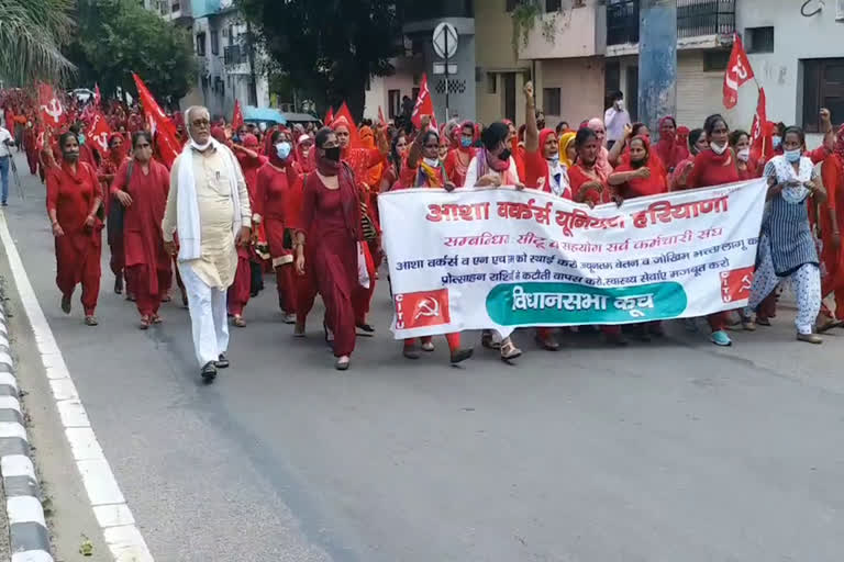 asha workers  protest against haryana government in panchkula