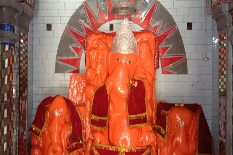 500 year old Ganesha statue in Jhagar village of Damoh district