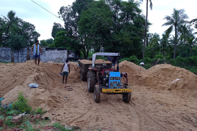 sand illegal transport in prakasam dst vetapalem