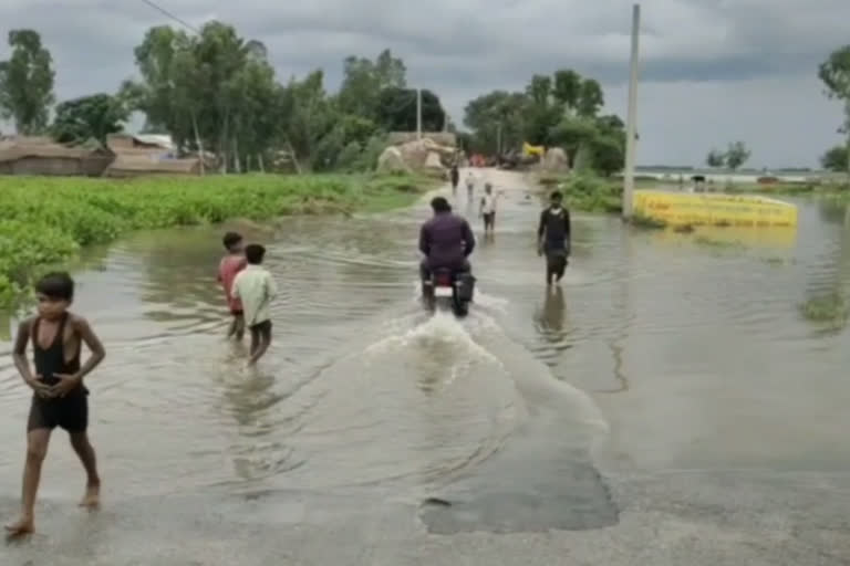 हरदोई में बाढ़ का कहर.