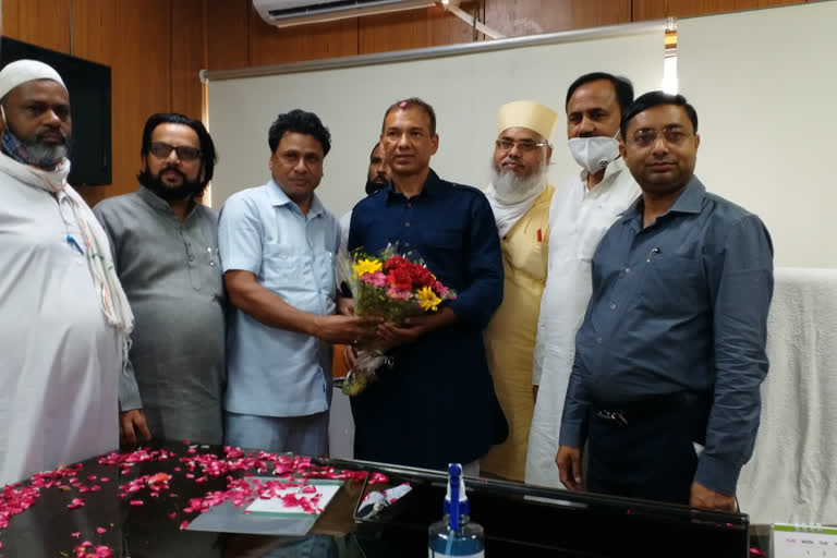 delhi minorities commission new chairman took charge