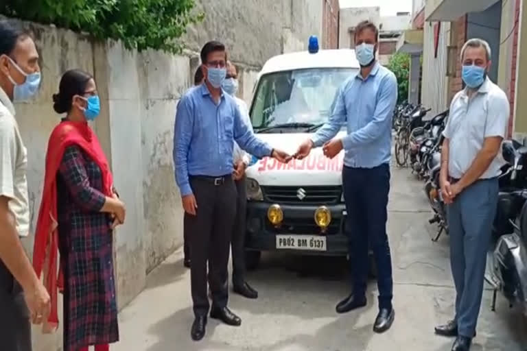 Amandeep Hospital donates ambulance to Red Cross to help fight Covid-19