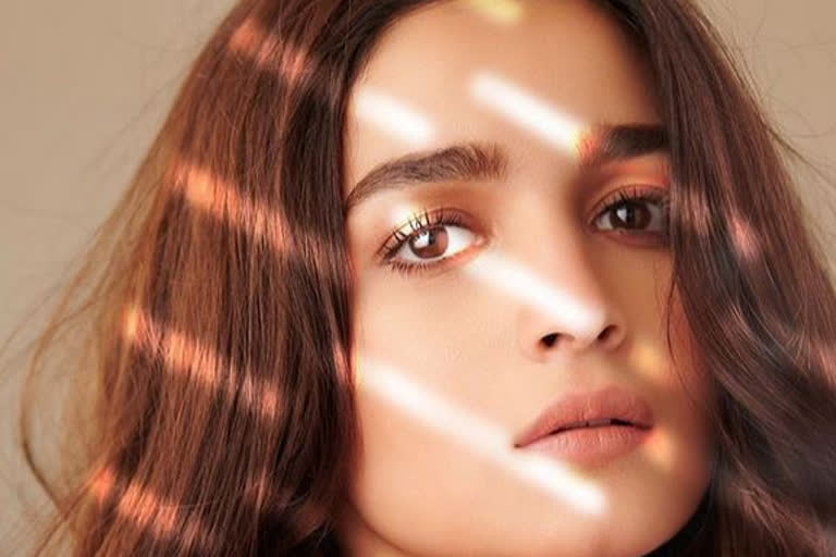 Alia bhatt sunkissed picture