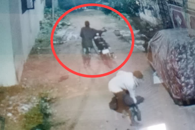 Thieves theft a two-wheeler in nizamabad