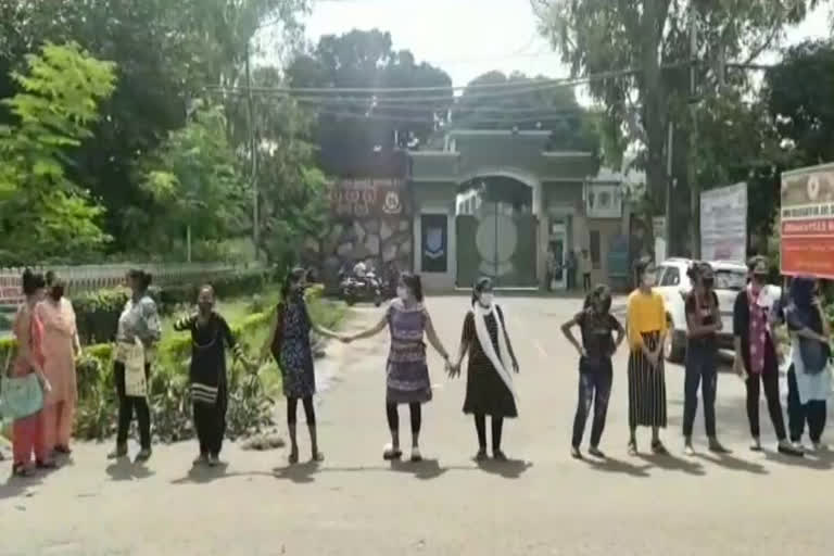 Students protest over post-matric scholarships