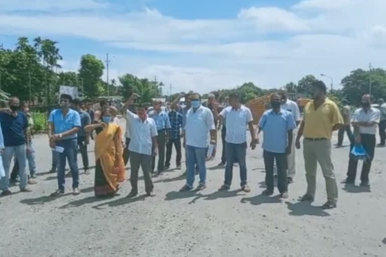 Protest by Four Lane development demand Committee of Kaliabor