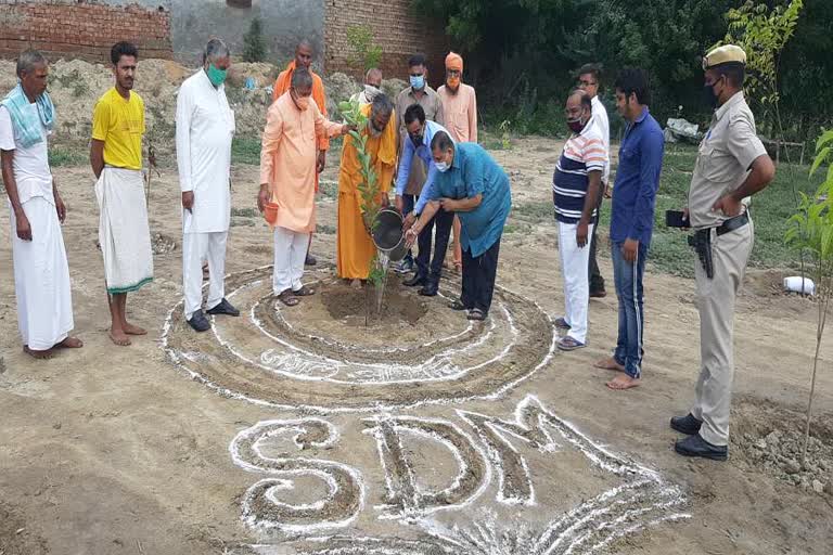 plantation by sdm mahesh kumar under jungle expedition in bhiwani