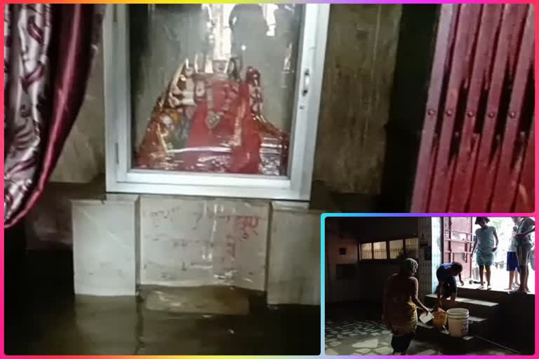 rain water in shiva temple of kirari