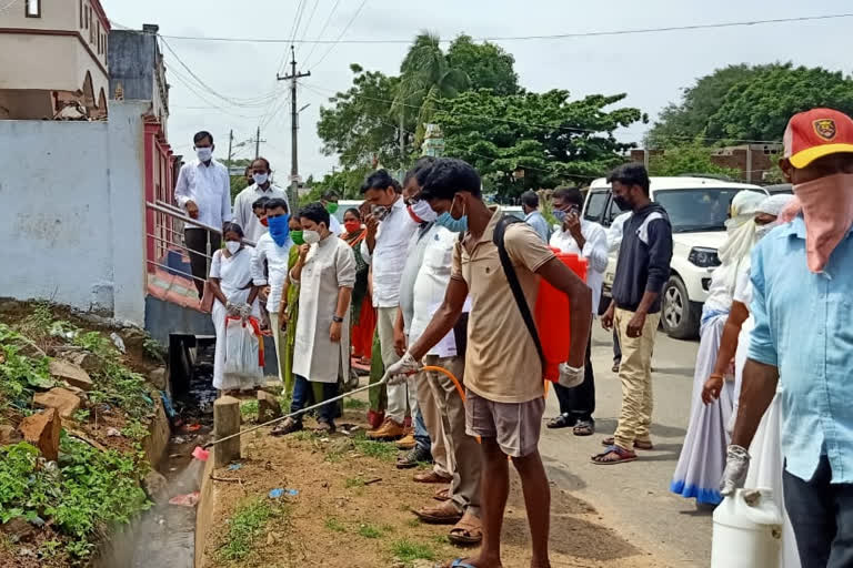 mahabubabad zp chairperson participated in friday-dry day programme