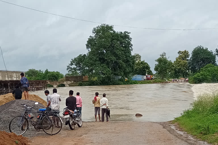 public-life-disrupted-due-to-continuous-rain