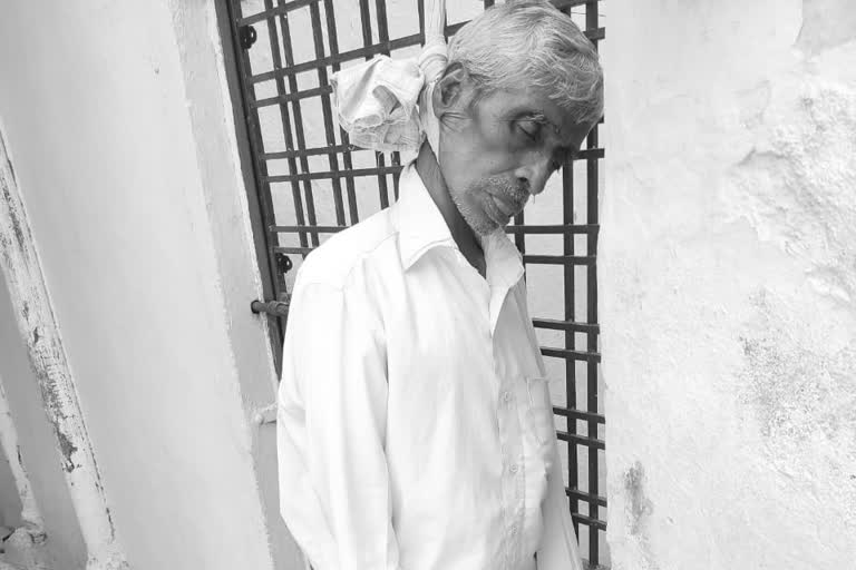 Old Man Suicide In Bhuvanagiri Town