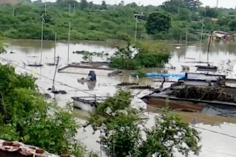 kanhan river flood