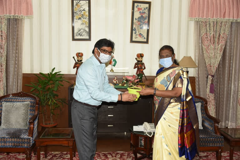 cm hemant met with governor draupadi murmu