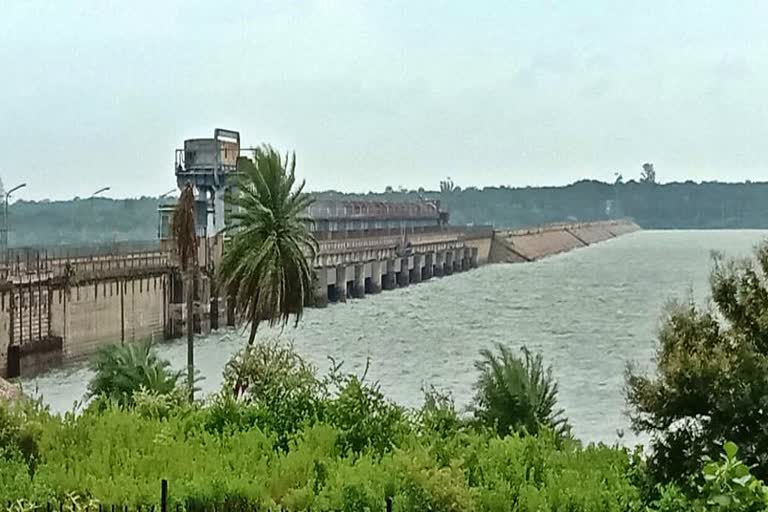 heavy rain in dhamtari