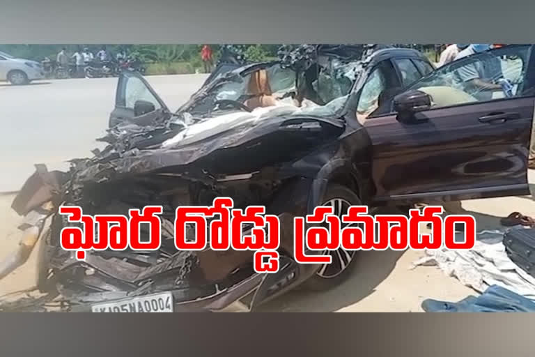 road accident at Palamaneru National Highway in Chittoor district