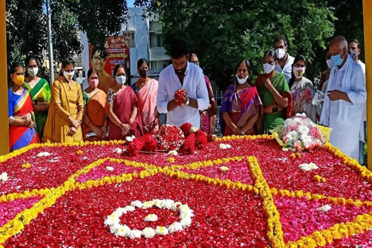 paritala ravindra