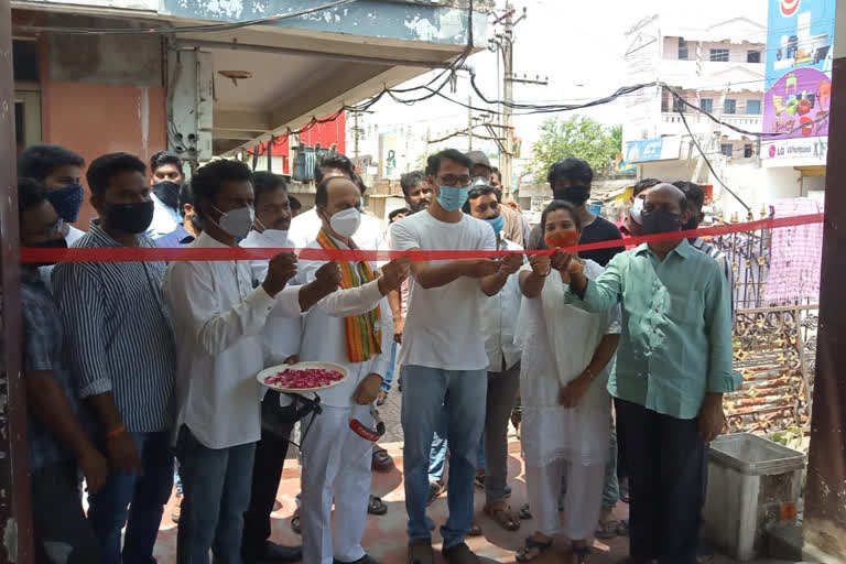 Pawan Kalyan fan blood donation camp in Bobbili vizianagaram district