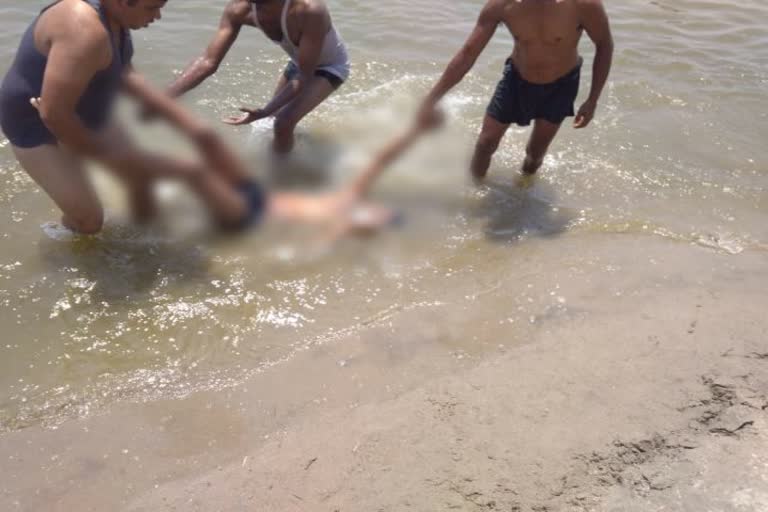 hiwa-driver-drowned-in-kharkai-river-at-seraikela