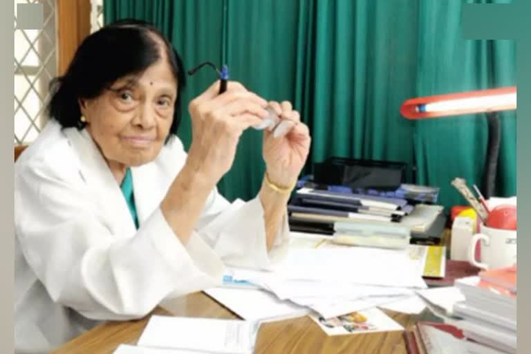 renowned-cardiologist-dr-padmavati-dies-at-the-age-of-103-from-covid-19