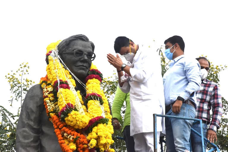 Former minister Nirbhay Singh Patel's death anniversary