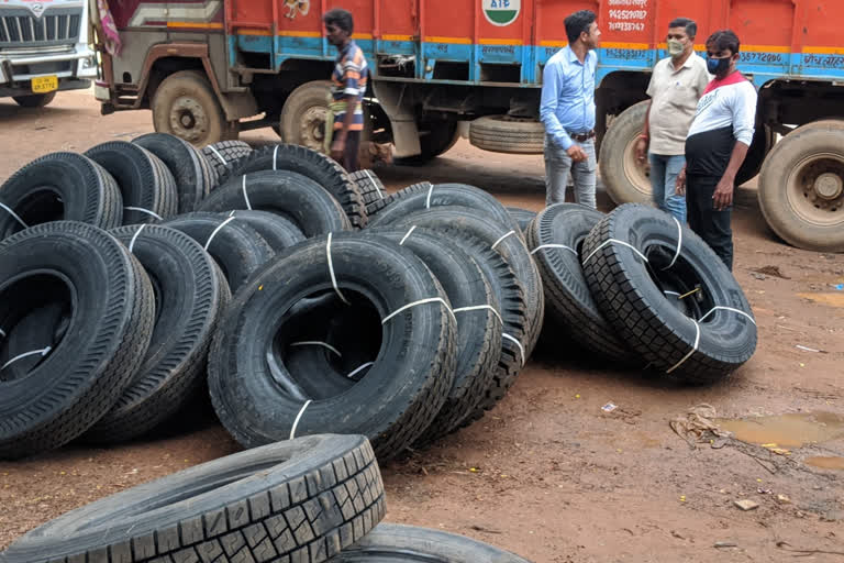 Warehouse manager himself stole 50 lakh tyre in raipur