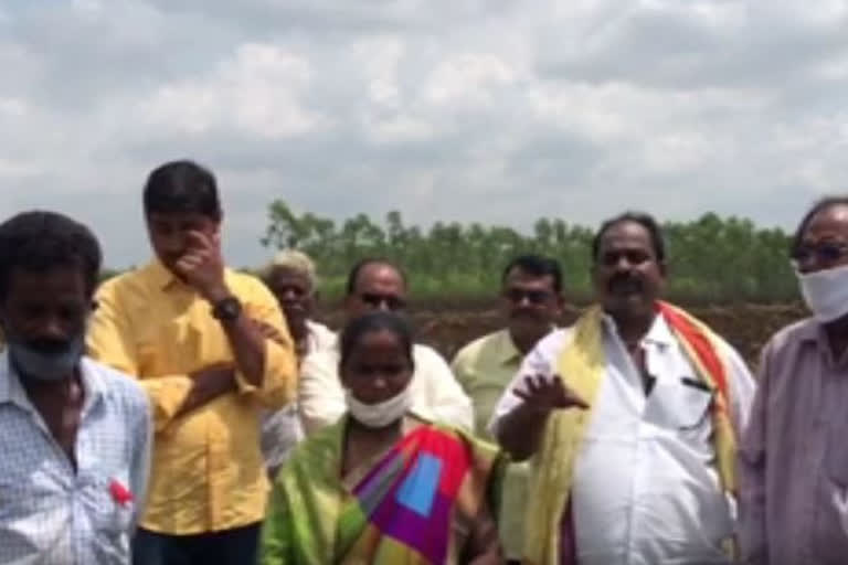 former mla visits flood area at rampachodavaram