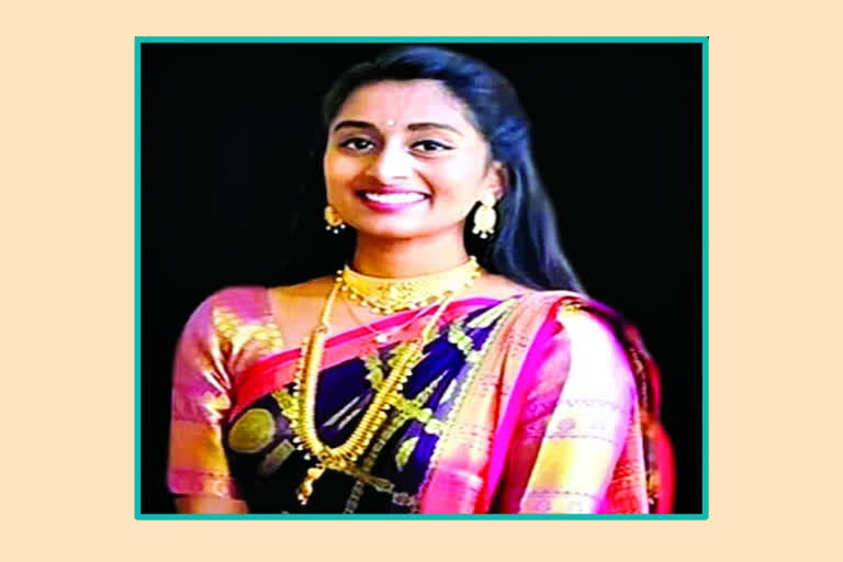 visakha woman bhavani is the winner of the queen of south india