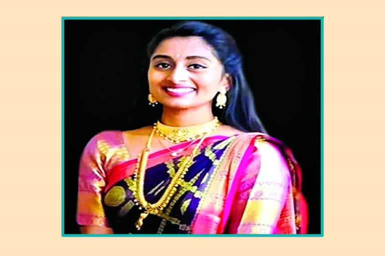 Visakha woman bhavani is the winner of the Queen of South India